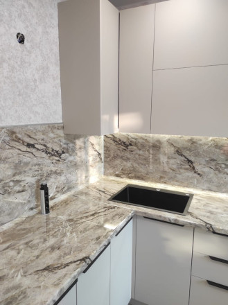 Кухня Фон Сфинкс Версаль